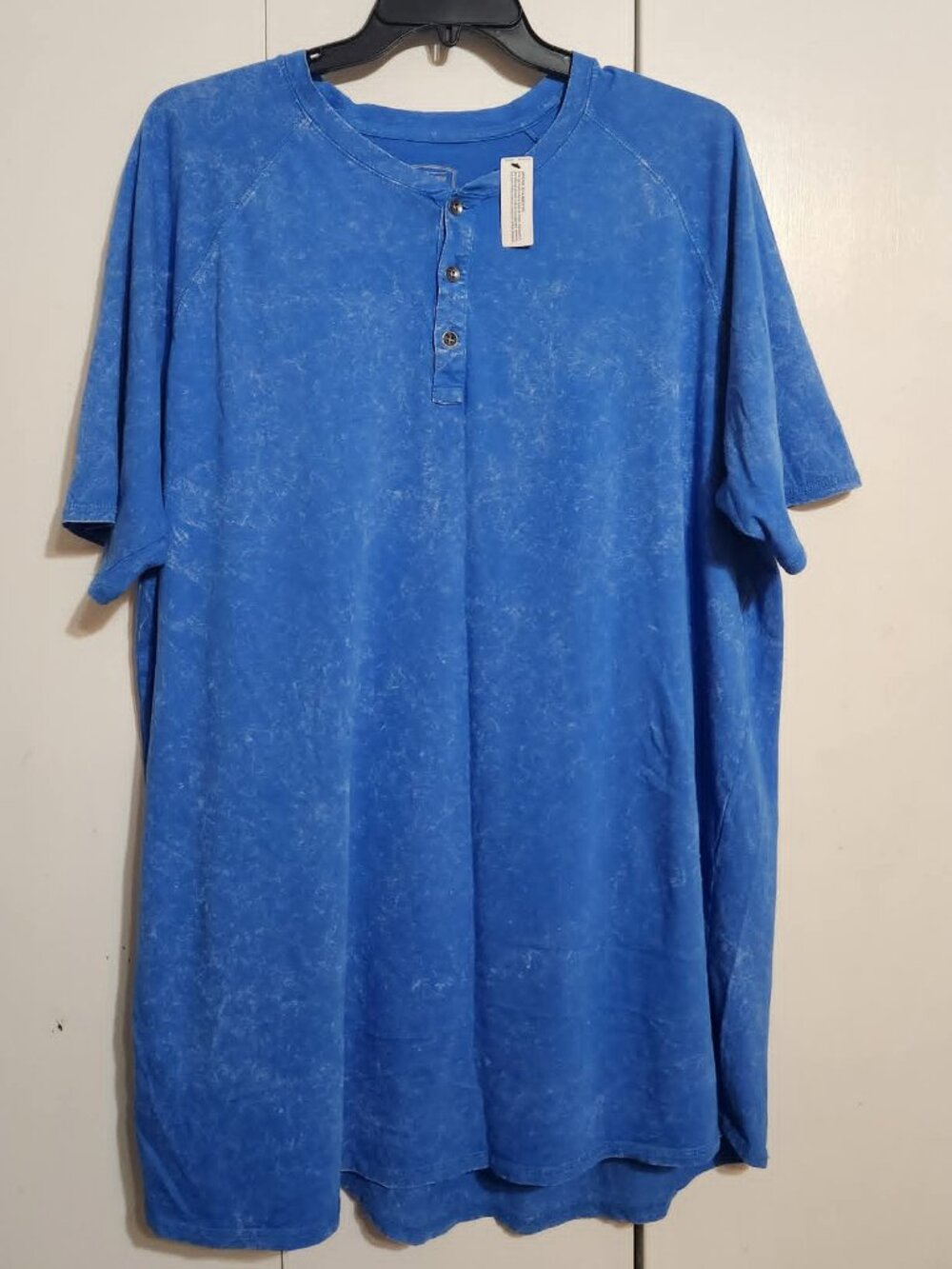 The Foundry Men’s 2XLT Henley Shirt Blue Mineral Wash Short Sleeve Shirt NWT